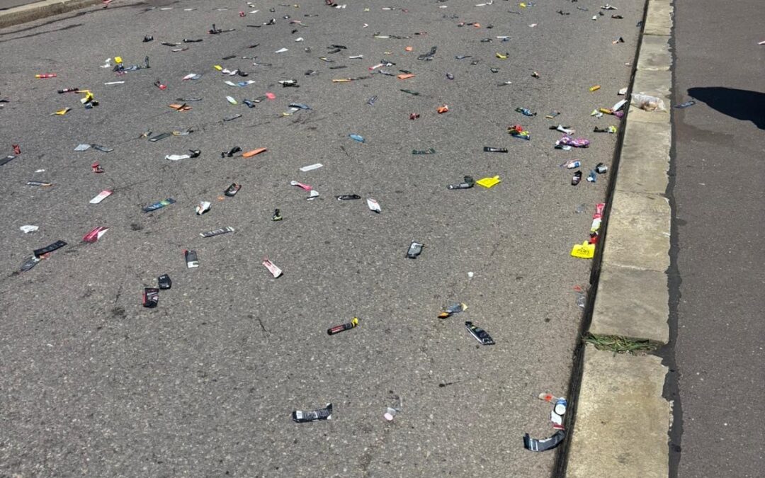 Running Towards a Greener Future: How Smart Choices Can Tackle Event Littering